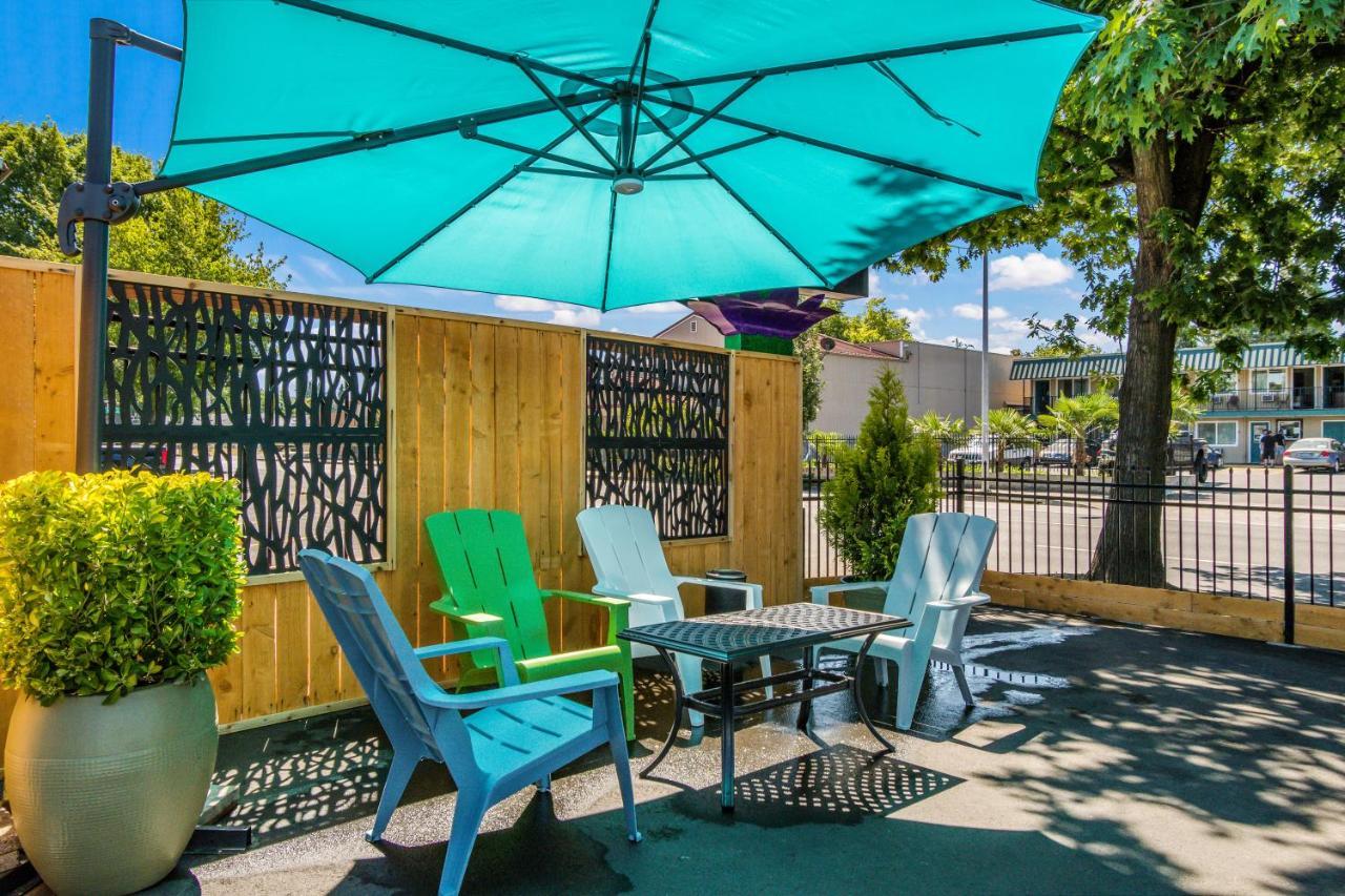 Signature Inn Eugene Exterior photo